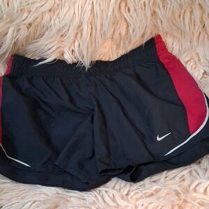 Nike Dri Fit Women's Black and Red Sports Shorts Size Medium
